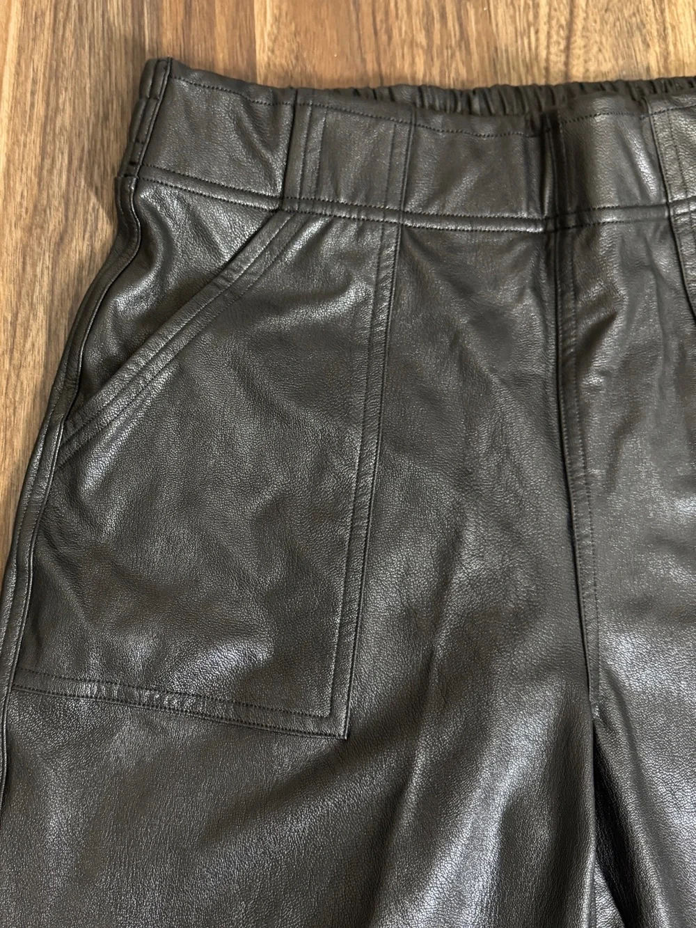 SPANX Black Faux Leather Women’s Joggers Sz. XS Like New - Picture 3 of 9
